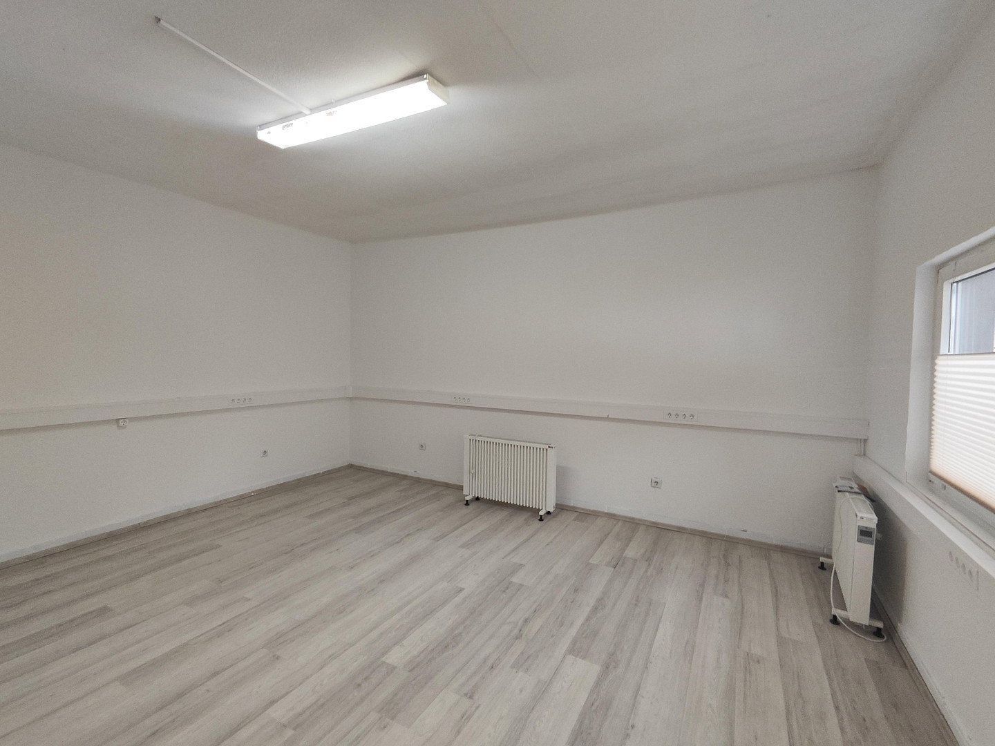 Obchodní prostory · 82 m² · Bismarckstr. 296 Gelsenkirchen Gelsenkirchen Nordrhein-Westfalen 45889 - 4