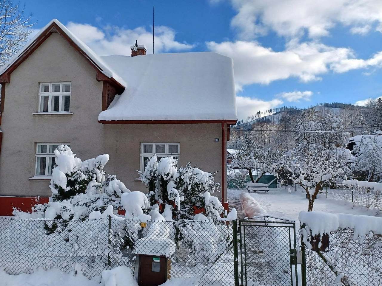 Chata · Dolní Lomná, Moravskoslezský kraj - 3