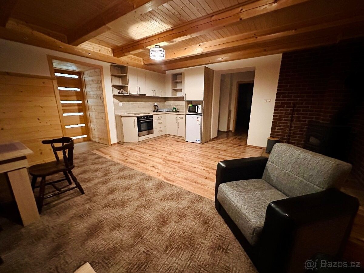 Pronájem byt - Voděrady, 517 34