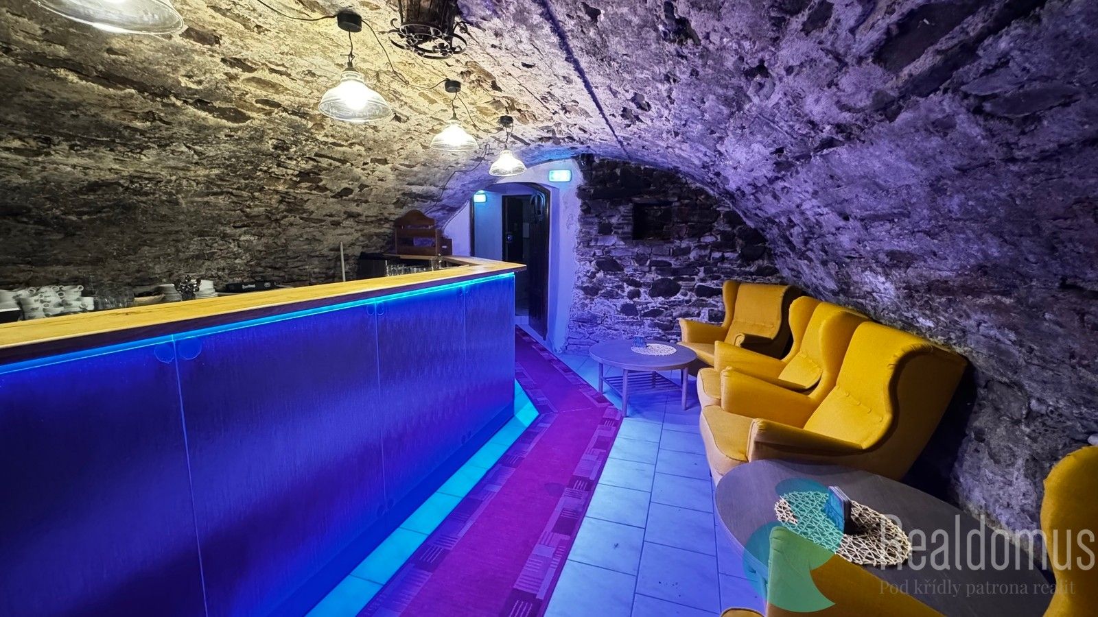 Pronájem restaurace - Velké náměstí, Prachatice, 200 m²