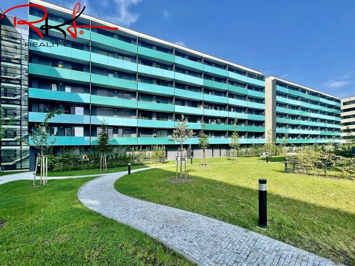 Garáže, Praha, 170 00