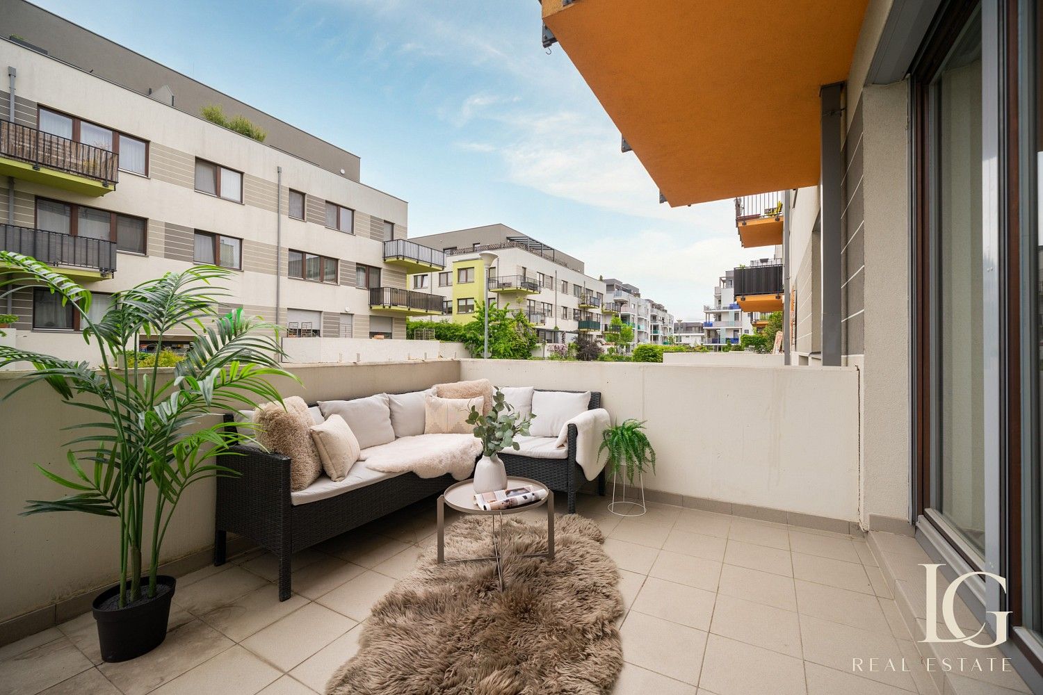 Prodej byt 2+kk - Praha - Dolní Chabry, okres Praha 8, Hlavní město Praha, 52 m² - 5