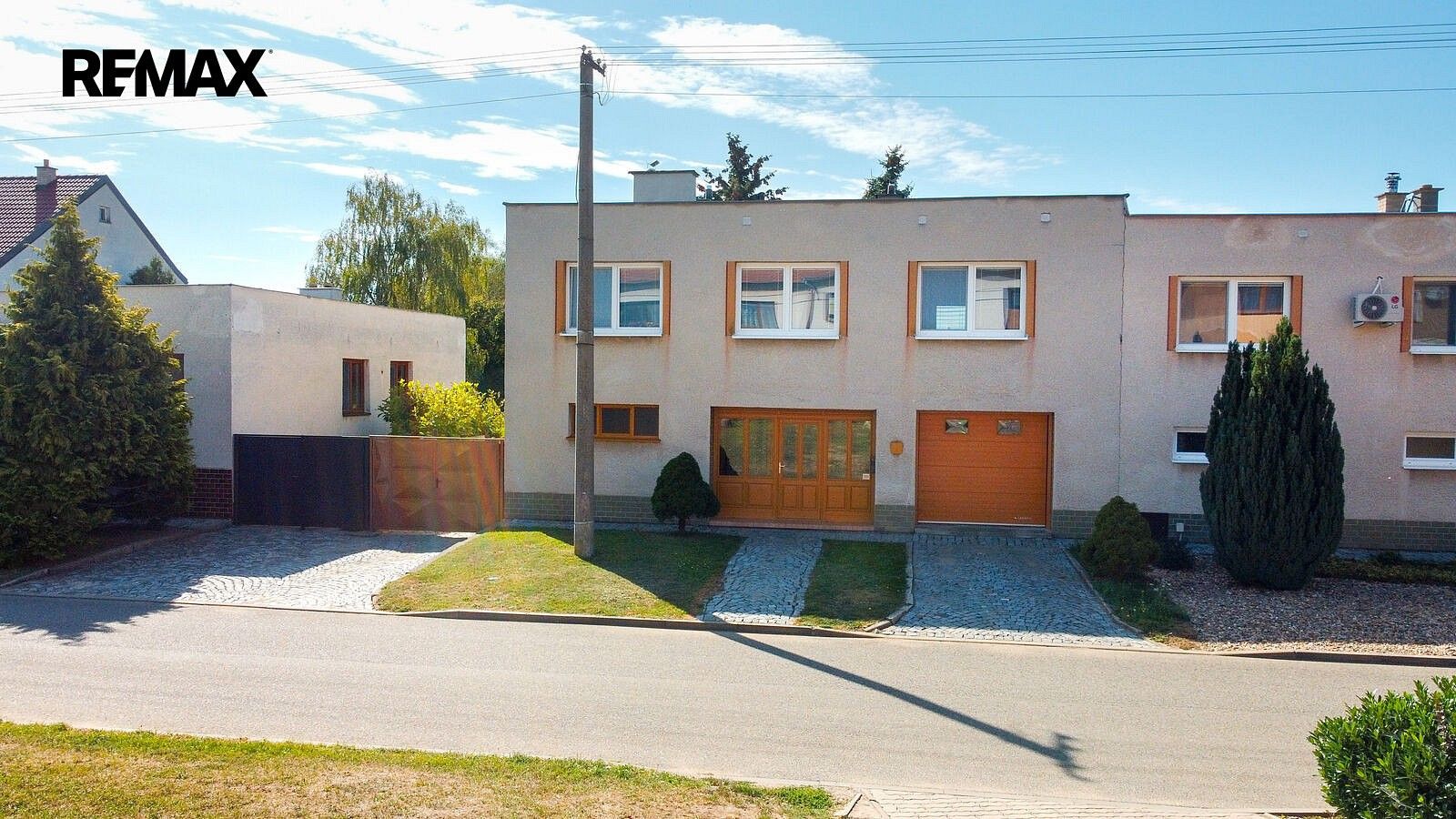 Rodinné domy, Novinky, Prušánky, okres Hodonín, 245 m² - 1