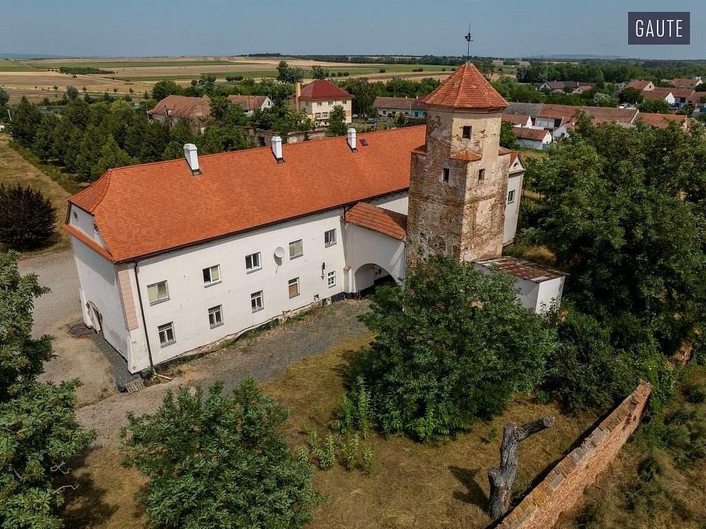 Zemědělské objekty, Vlasatice, okres Brno-venkov, Jihomoravský kraj, 5 889 m² - 1