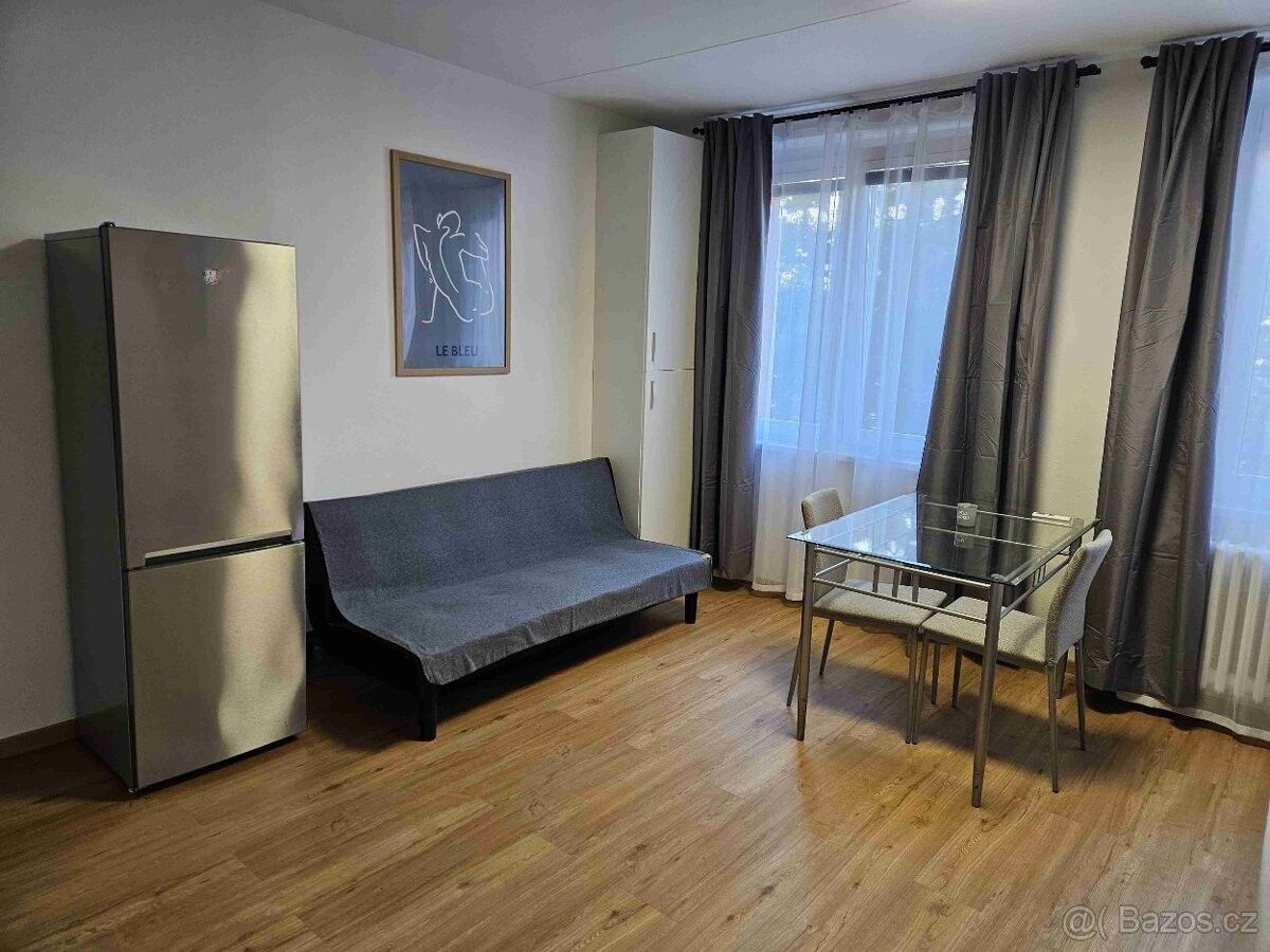 Pronájem byt - Brno, 628 00