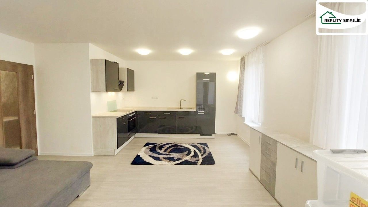 Prodej byt 2+kk - Na Nivách, Cheb, 58 m²