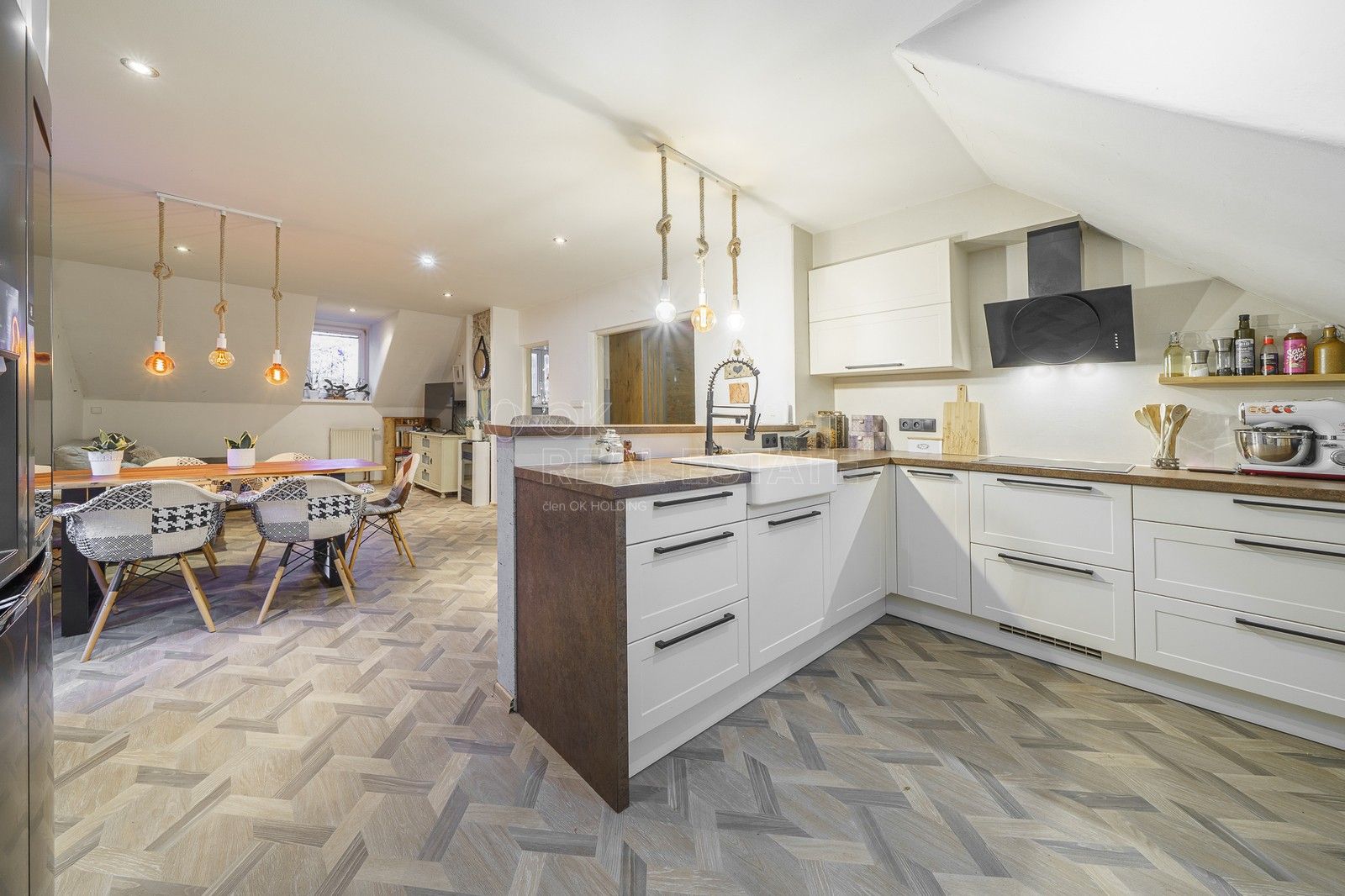 Prodej byt 4+kk - Pražská silnice, Karlovy Vary, 98 m²