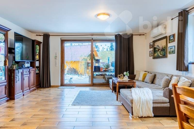 Rodinné domy, Nová, Klecany, 166 m²