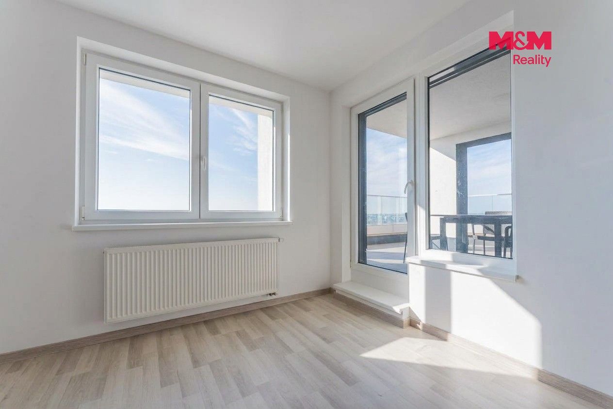 Byt 4+kk · 120 m² · náměstí Olgy Scheinpflugové, Praha - 3