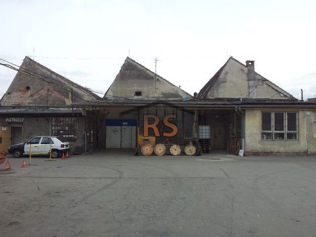 Prodej sklad - Poděbradova, Brno, 600 m²