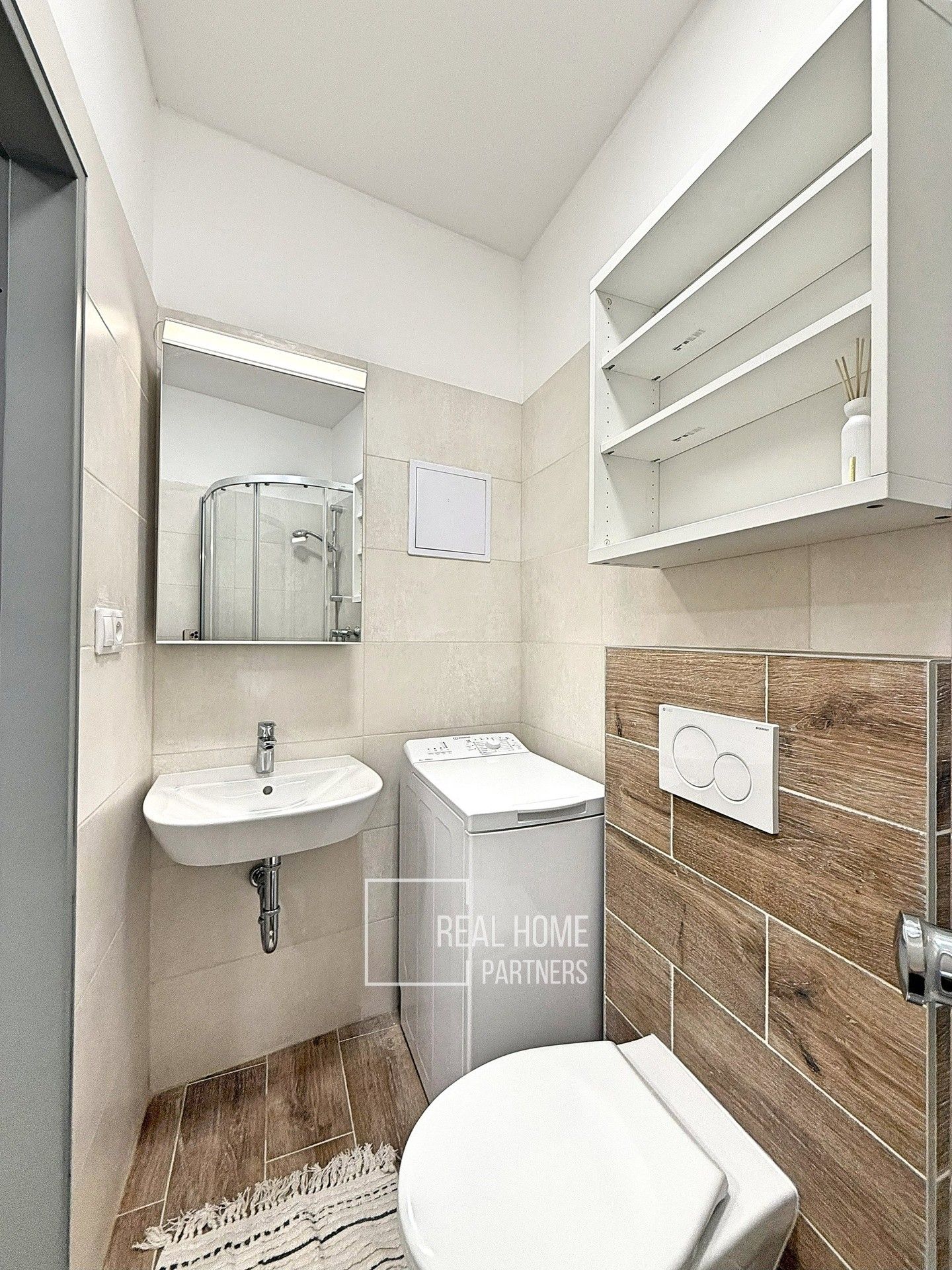 Pronájem byt 1+kk - Francouzská, Brno, 17 m²