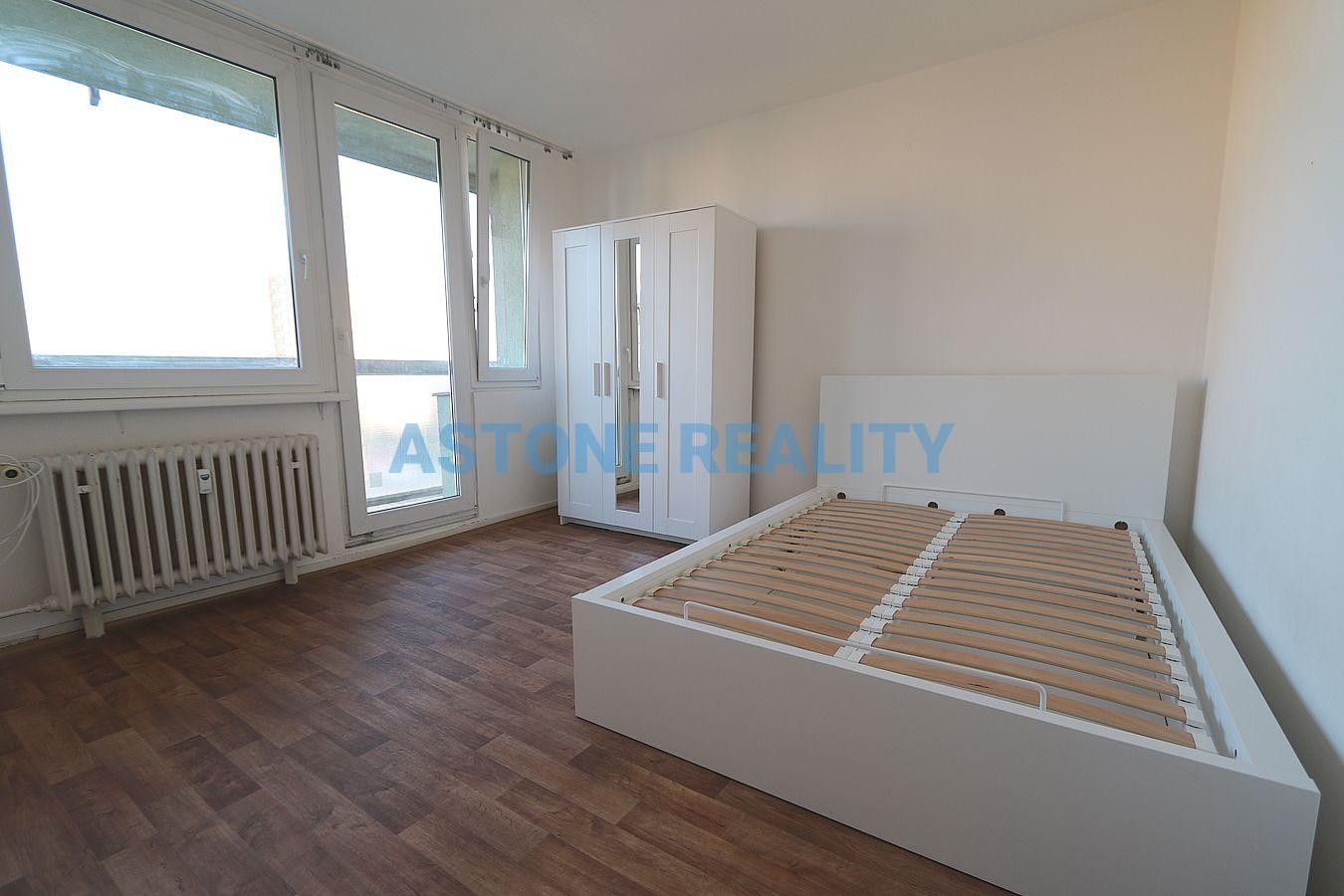 1+1, Jabloňová, Praha, 32 m²