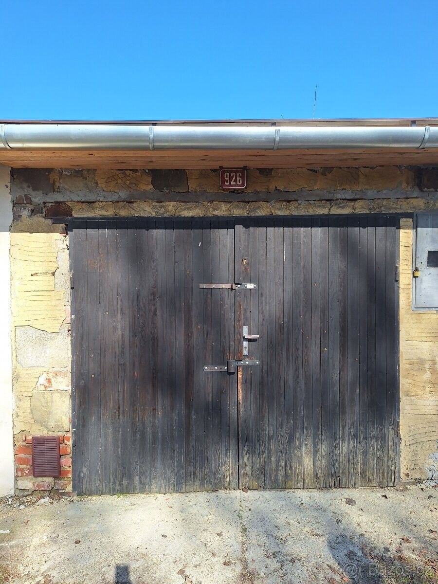 Garáže, Ostrava, 702 00