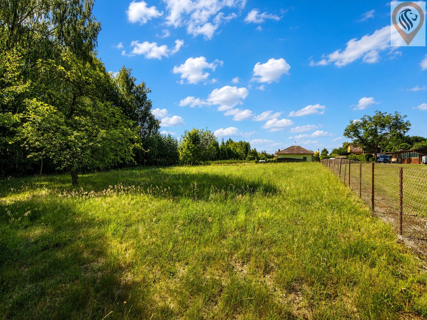 Pozemky pro bydlení, Holice, 2 032 m² - 1