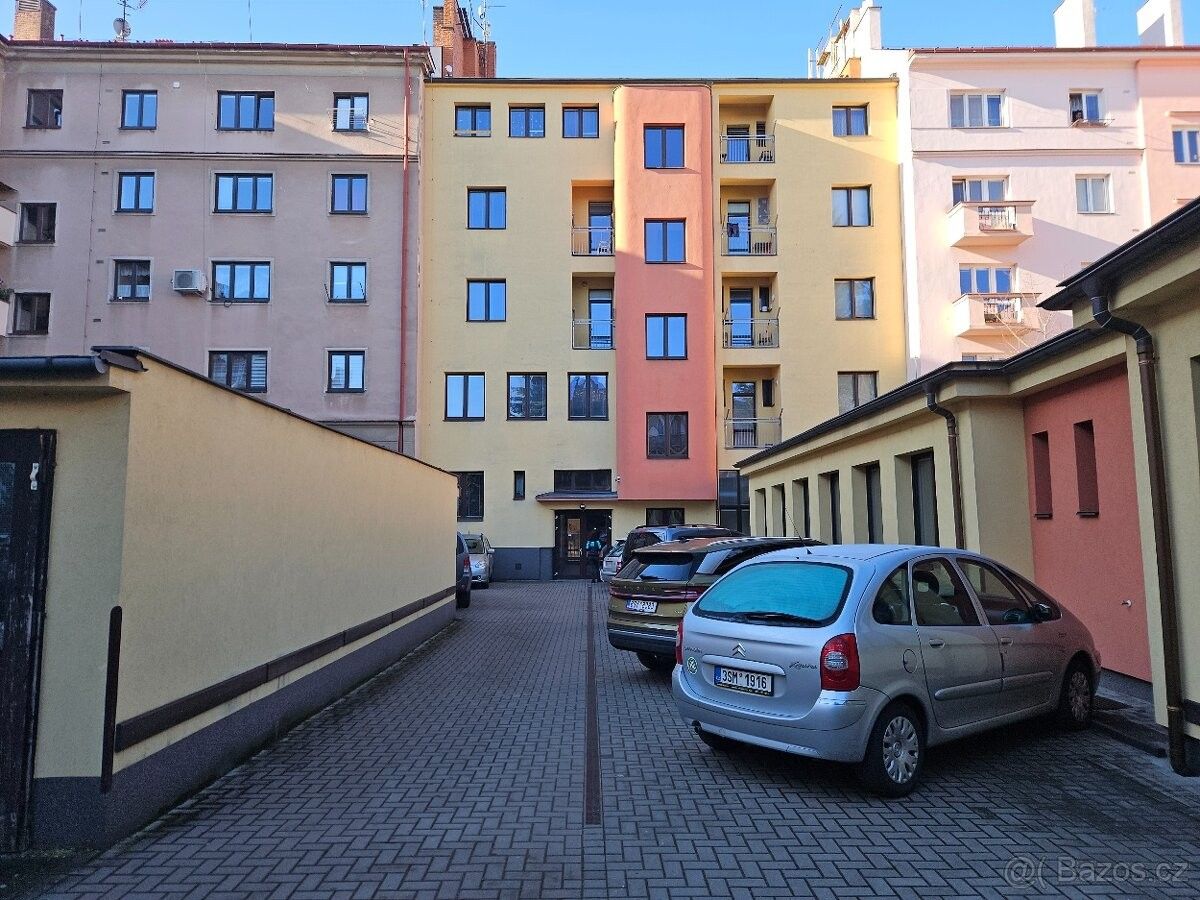 Byty, Hradec Králové, 500 03