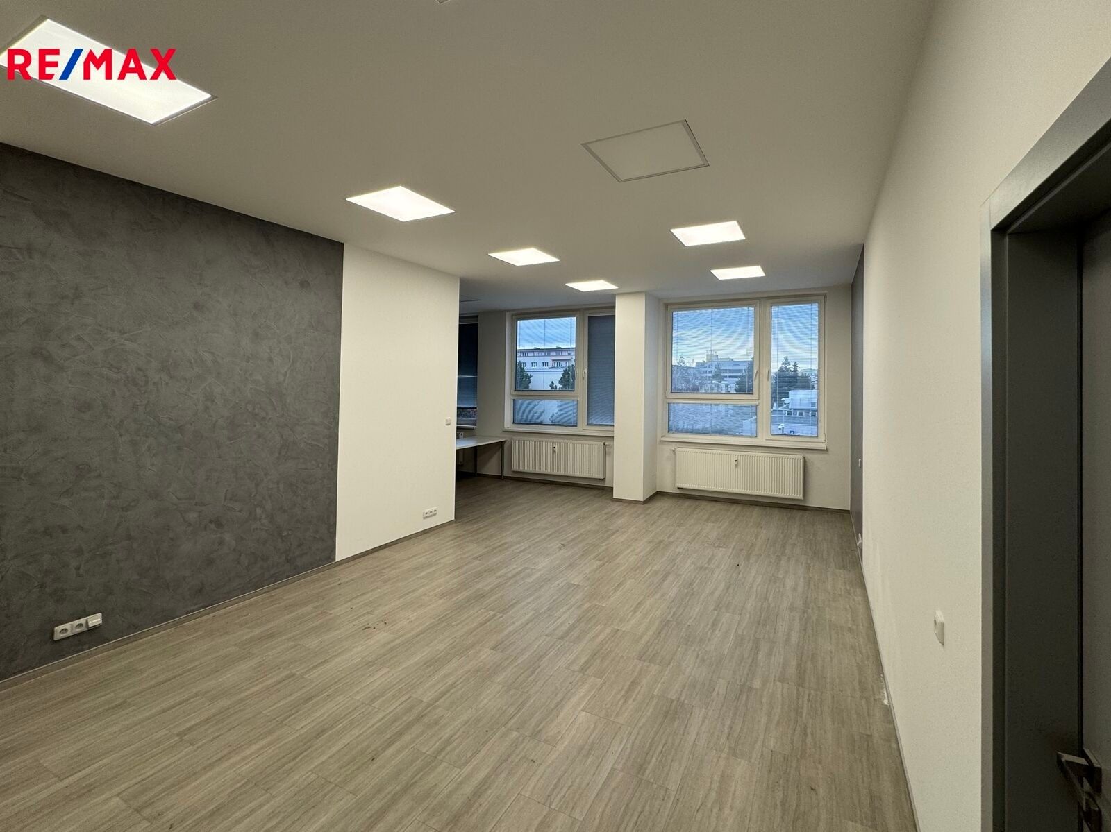 Pronájem kancelář - Rýmařovská, Praha, 69 m²