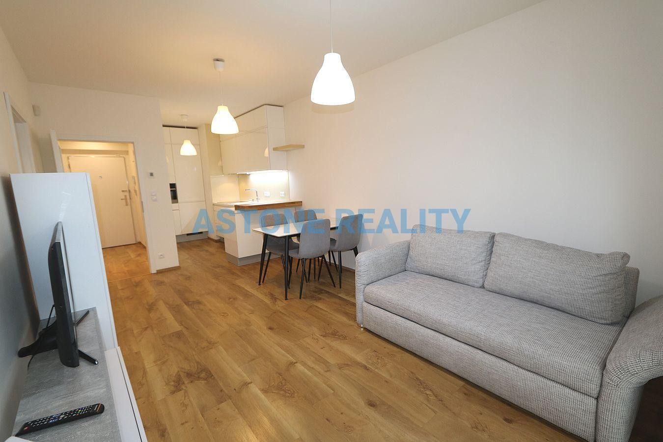 2+kk, Olšanská  , Praha, 51 m²