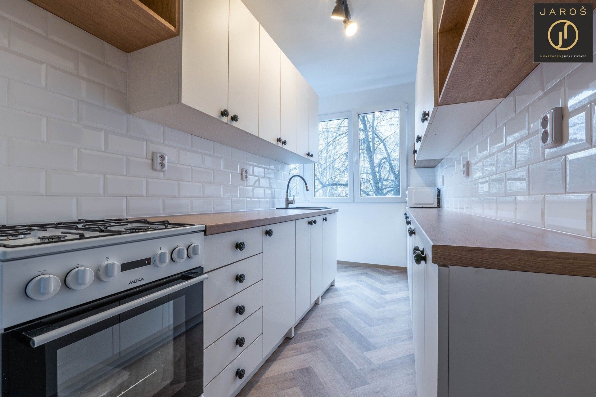 3+1, Kosmonautů, Pardubice, 57 m²