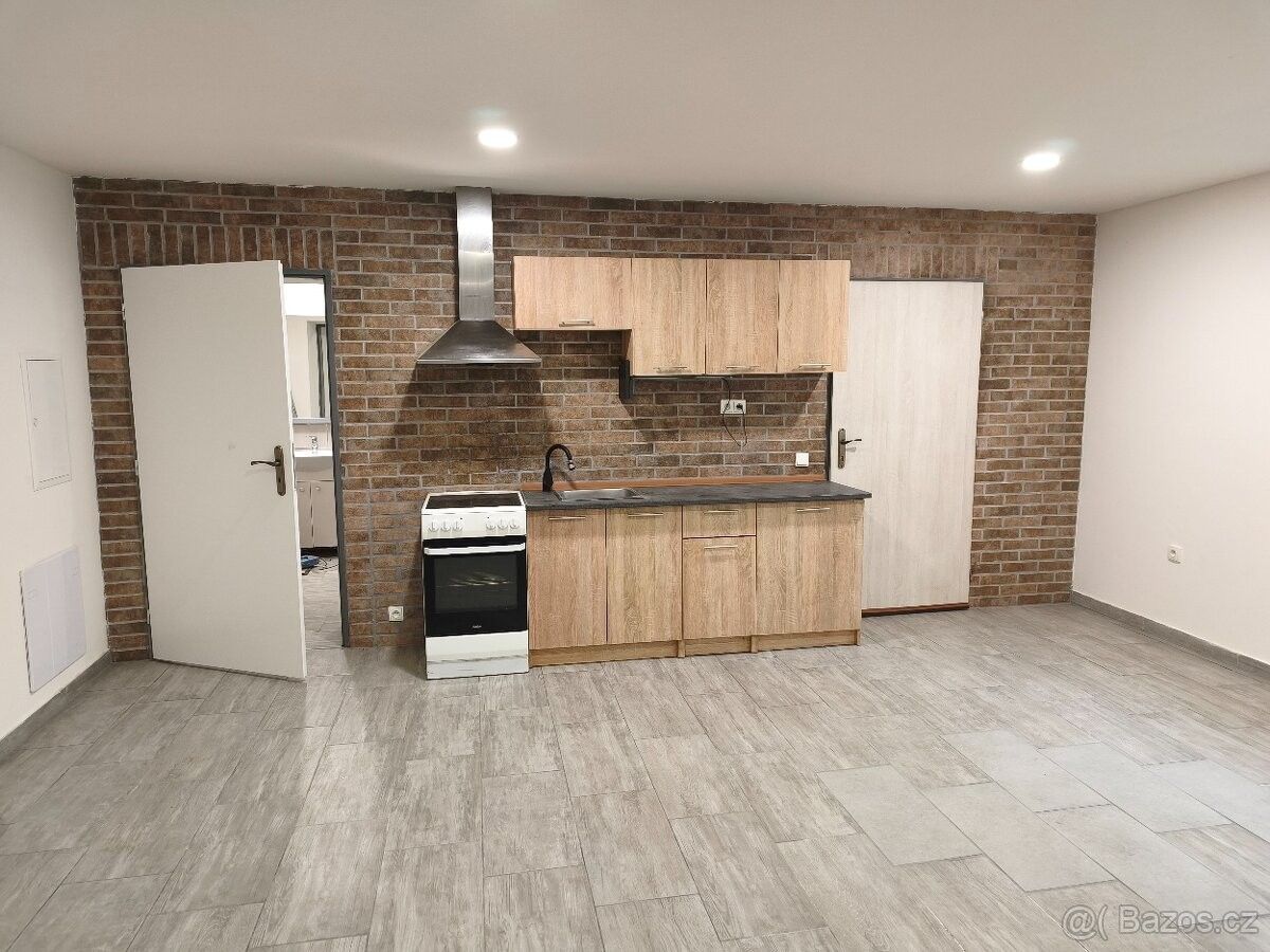 Byty, Cvikov, 471 54 - 1