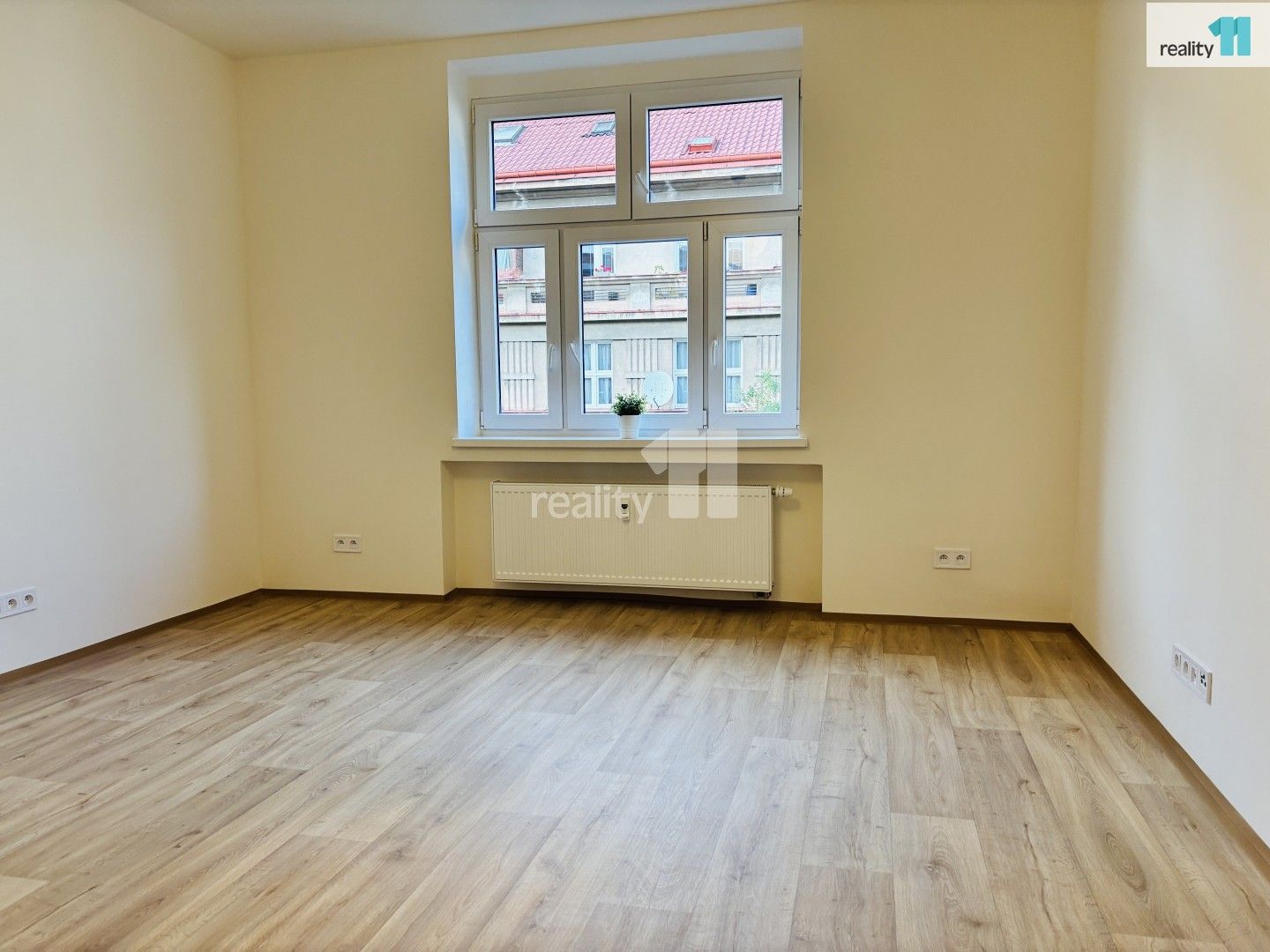 Pronájem byt 3+kk - Biskupcova, Praha, 75 m²
