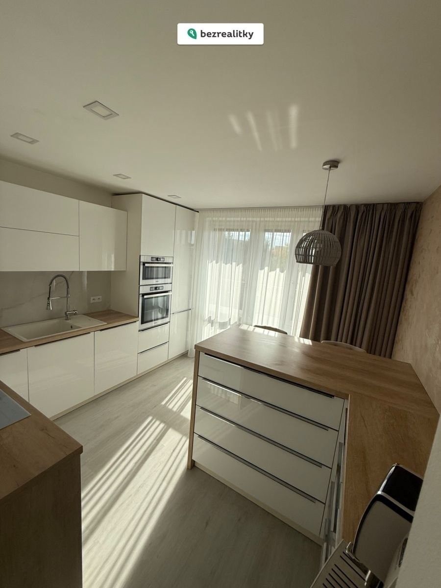 3+1, Výškovická 484, Ostrava, 66 m²