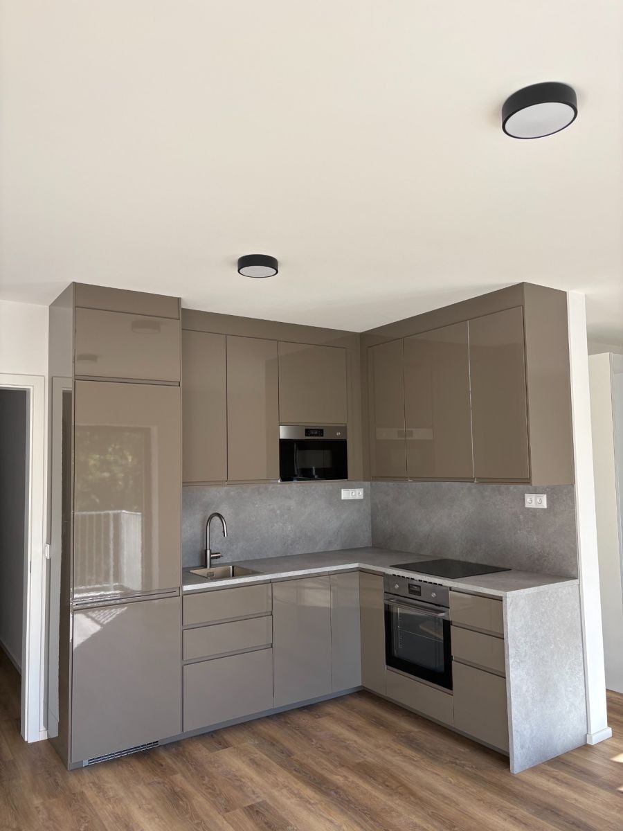 Pronájem byt 1+kk - Pod Zámečkem, Hradec Králové - Nový Hradec Králové, Královéhradecký kraj, 46 m² - 2