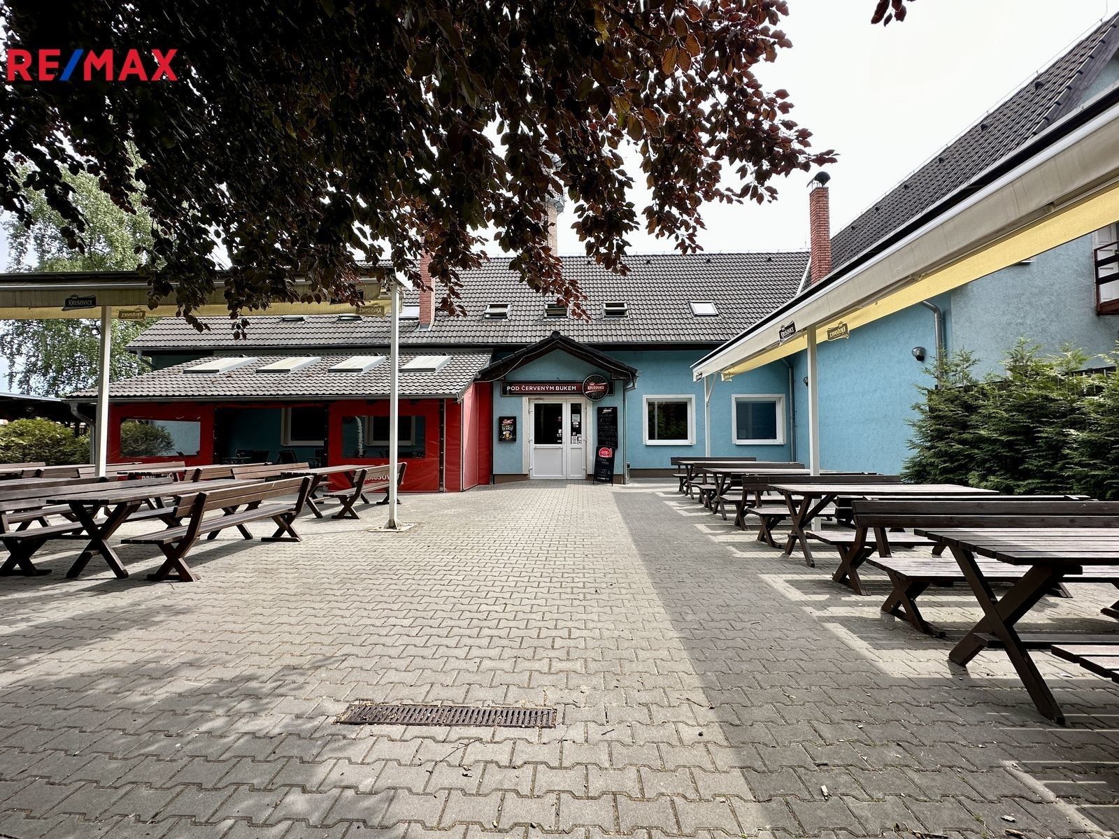 Restaurace, Na vyhaslém, Kladno, Česko, 456 m²