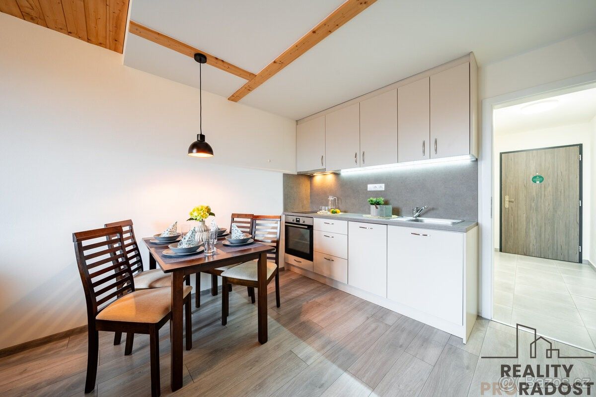 Prodej byt - Lipno nad Vltavou, 382 78