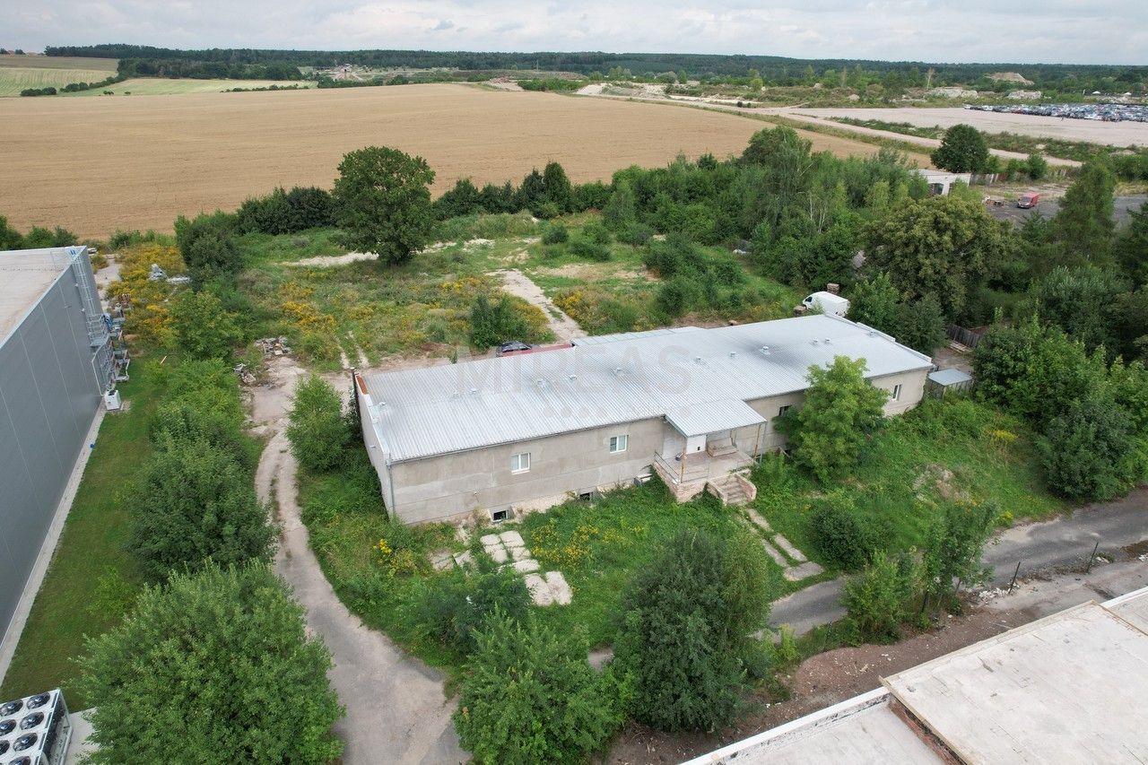 Sklady, Topolová, Milovice, 1 090 m²