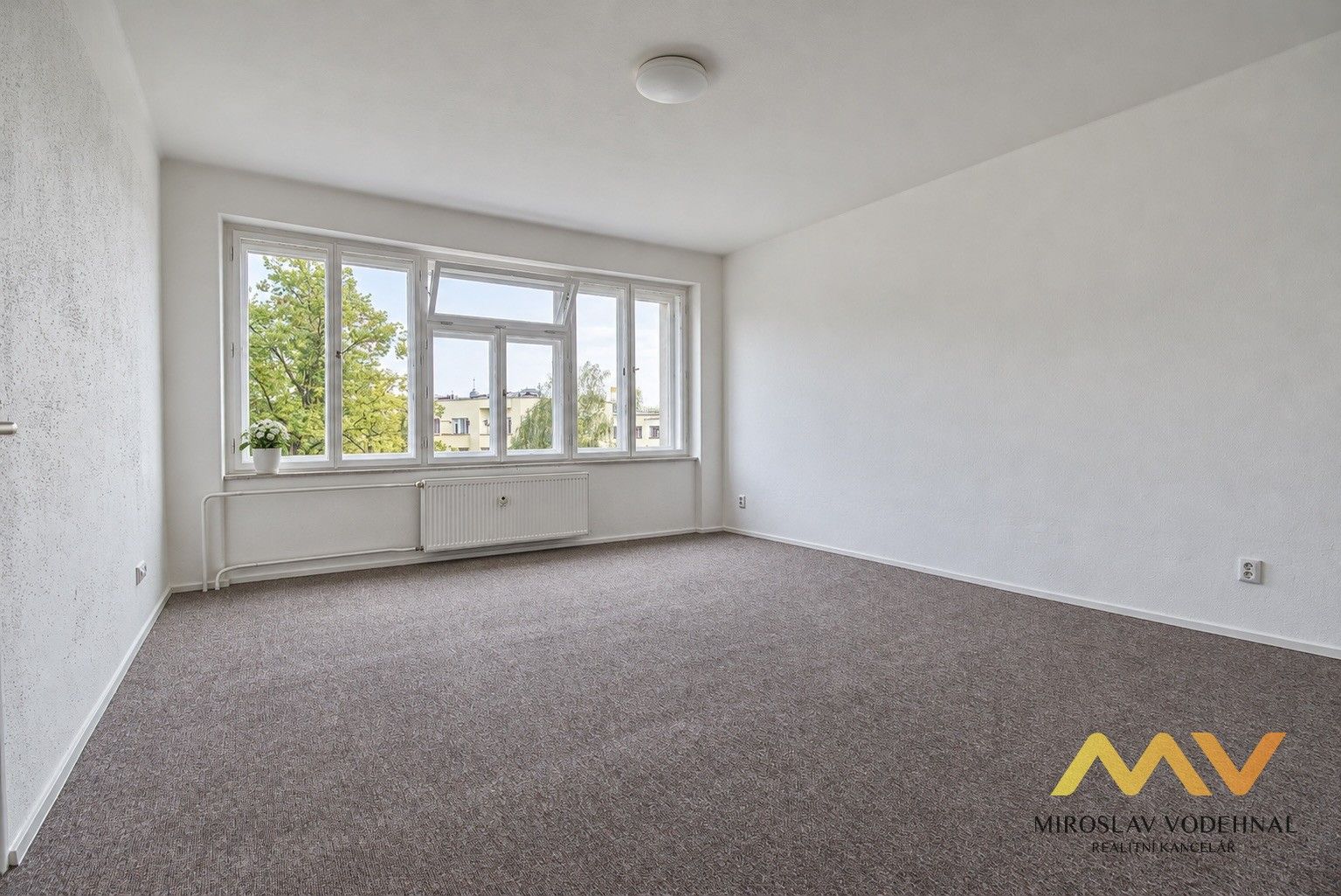 Pronájem byt 3+1 - Nerudova, Hradec Králové, 95 m² - 5
