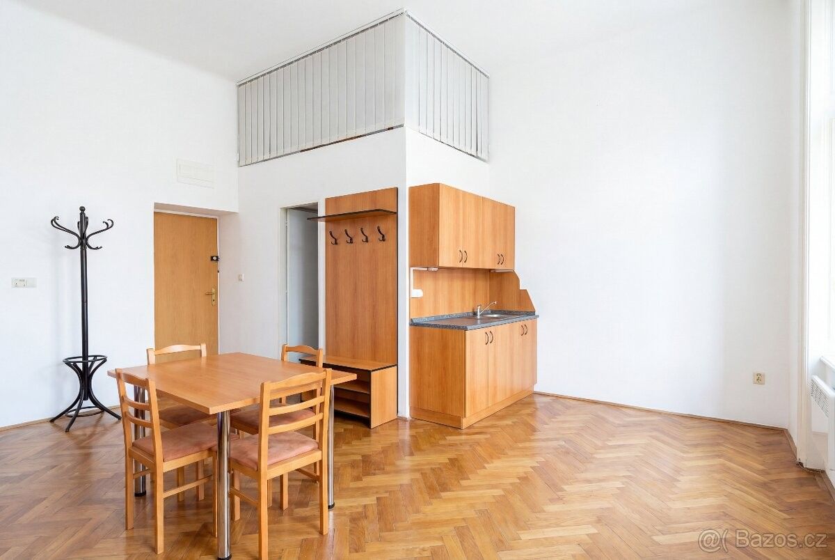 Pronájem byt - Olomouc, 779 00