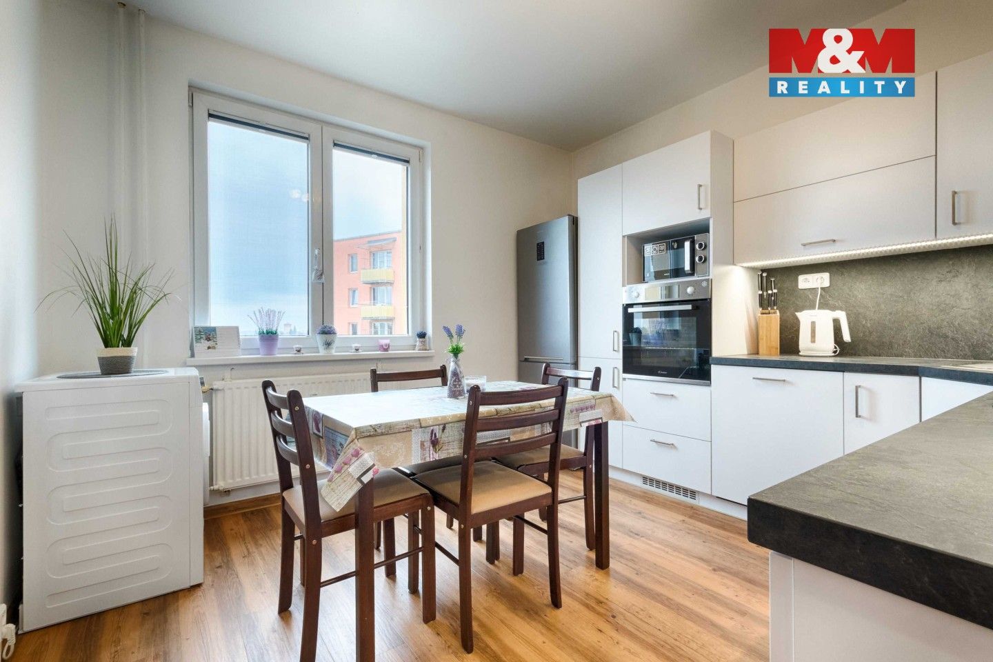 Prodej byt 3+1 - Kosmonautů, Jindřichův Hradec, 64 m²