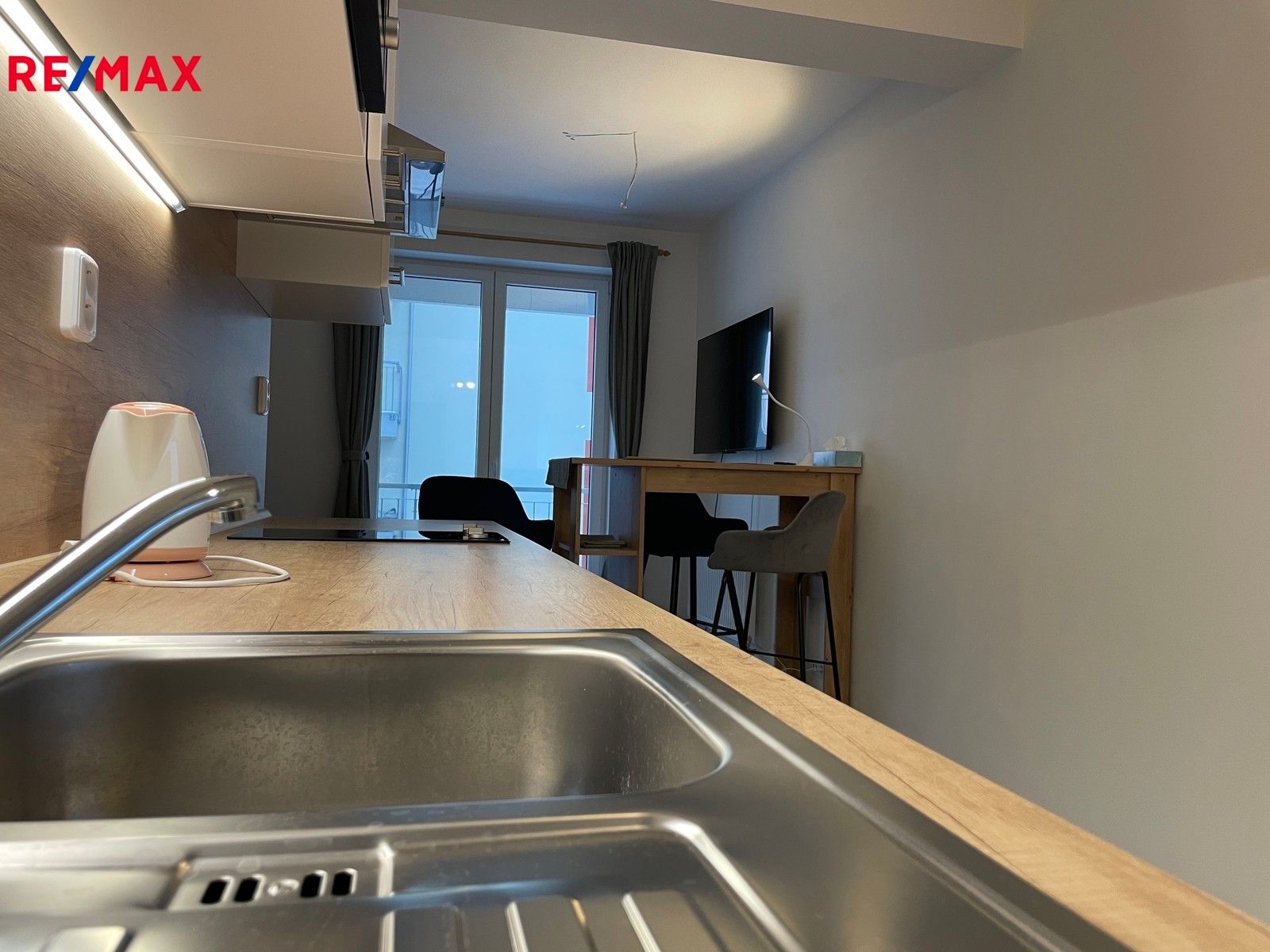 Pronájem byt 2+kk - Svobodova, Nová Role, 45 m²