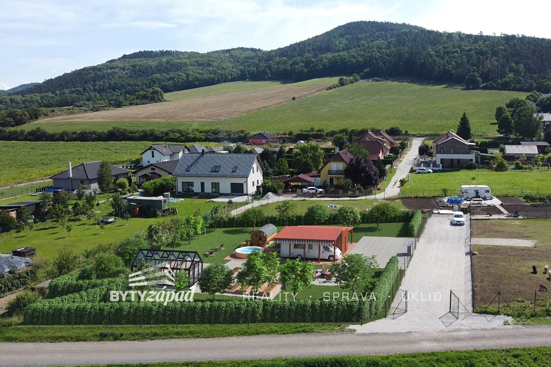 Pozemky pro bydlení, Chodouň - 2