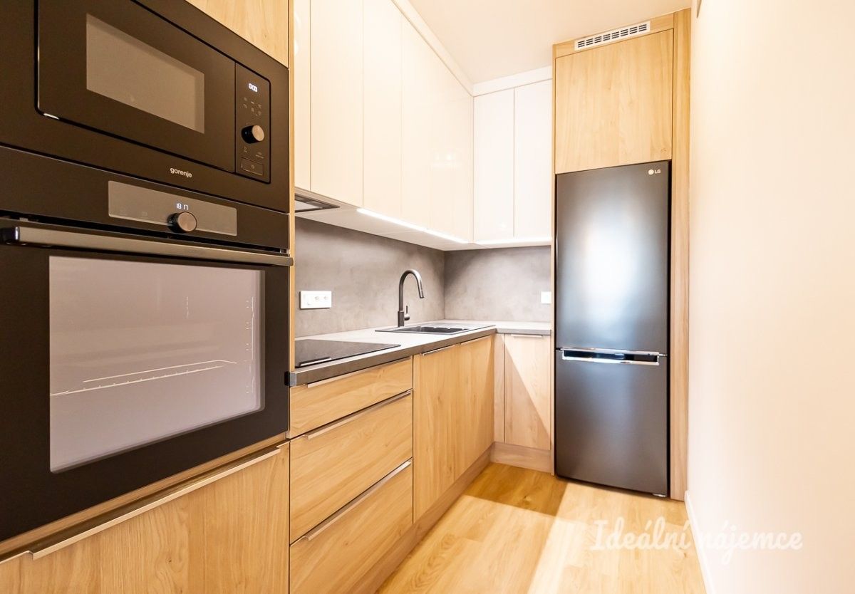 2+kk, U plynárny, Praha, 56 m²