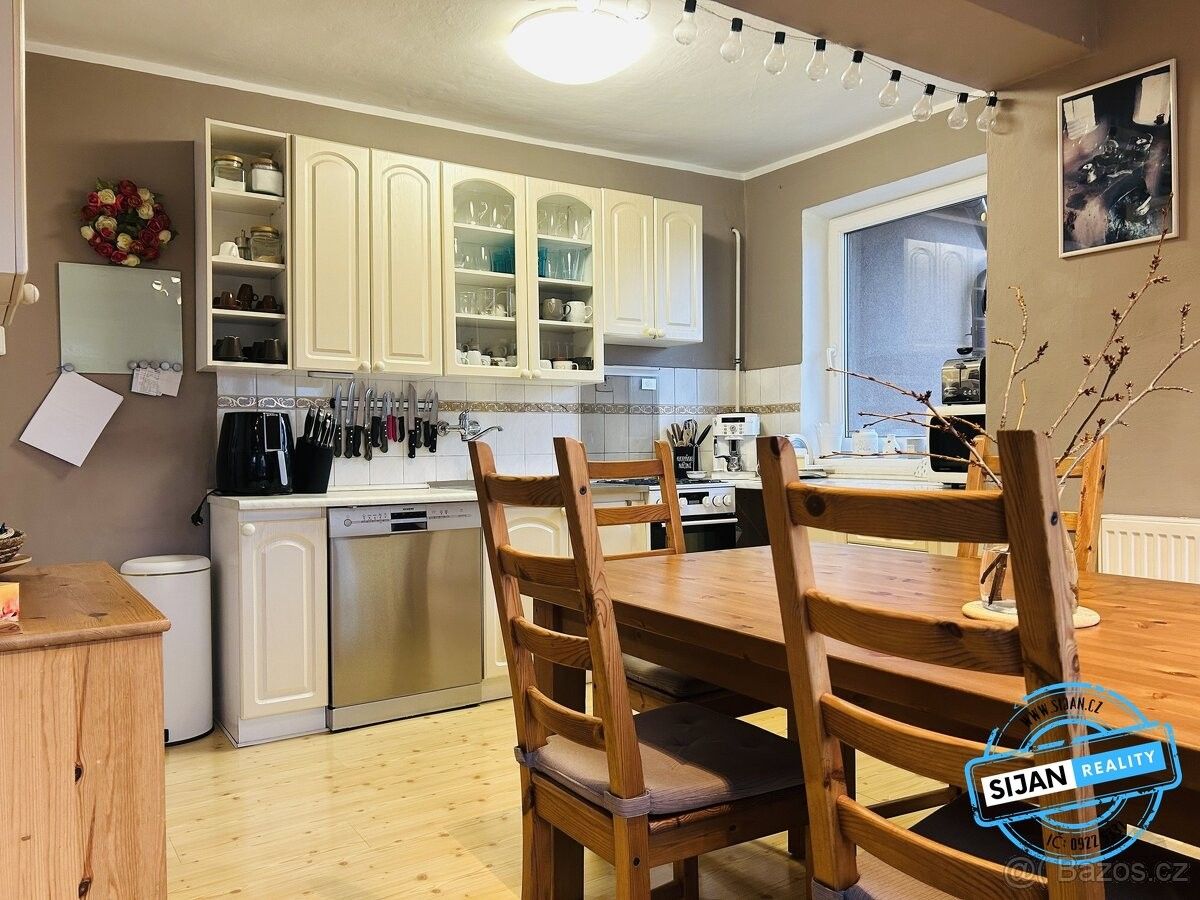 Prodej rodinný dům - Bruntál, 792 01