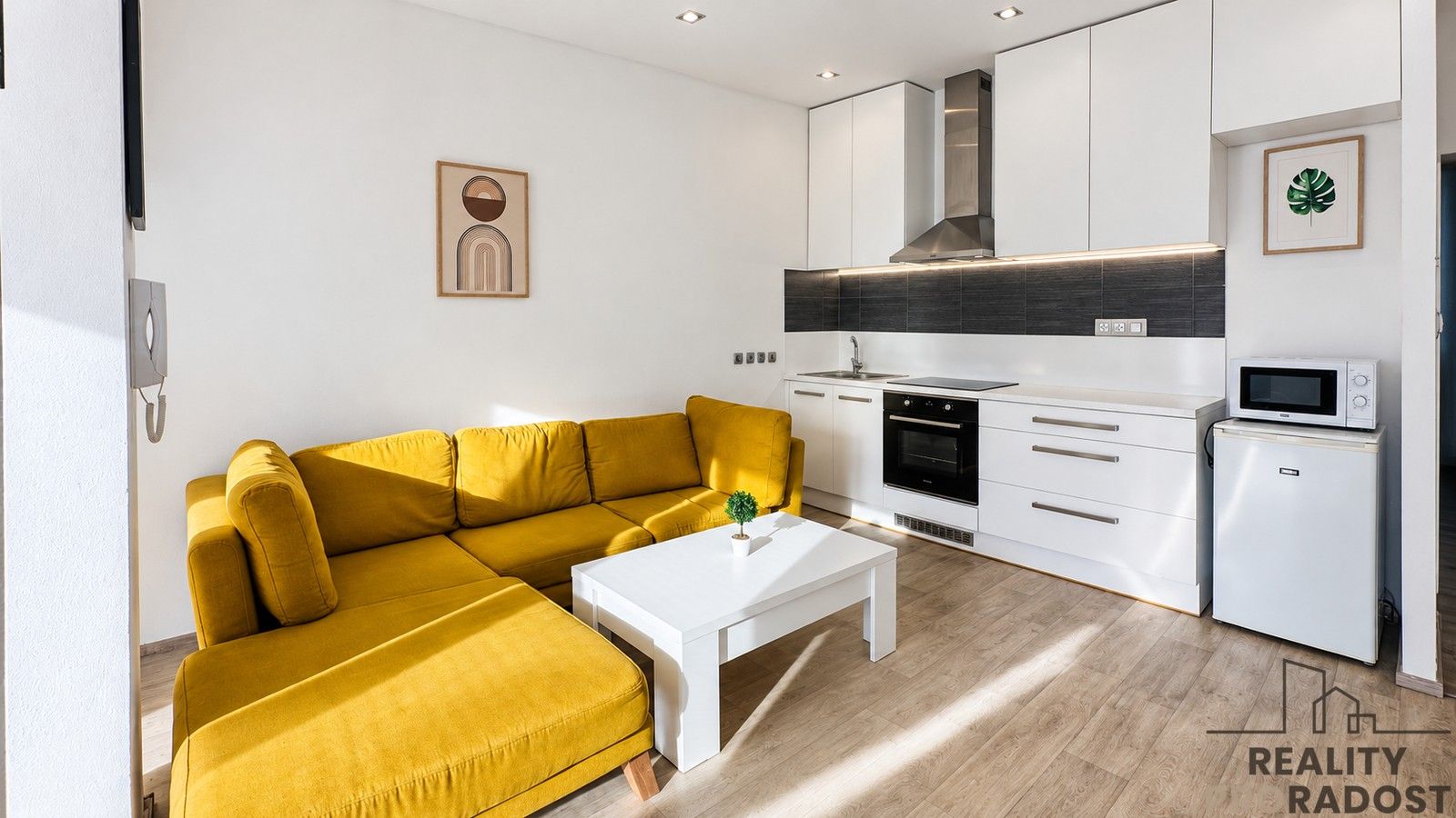 Prodej byt 2+kk - tř. Dukelských hrdinů 2299, Hodonín, 42 m² - 1