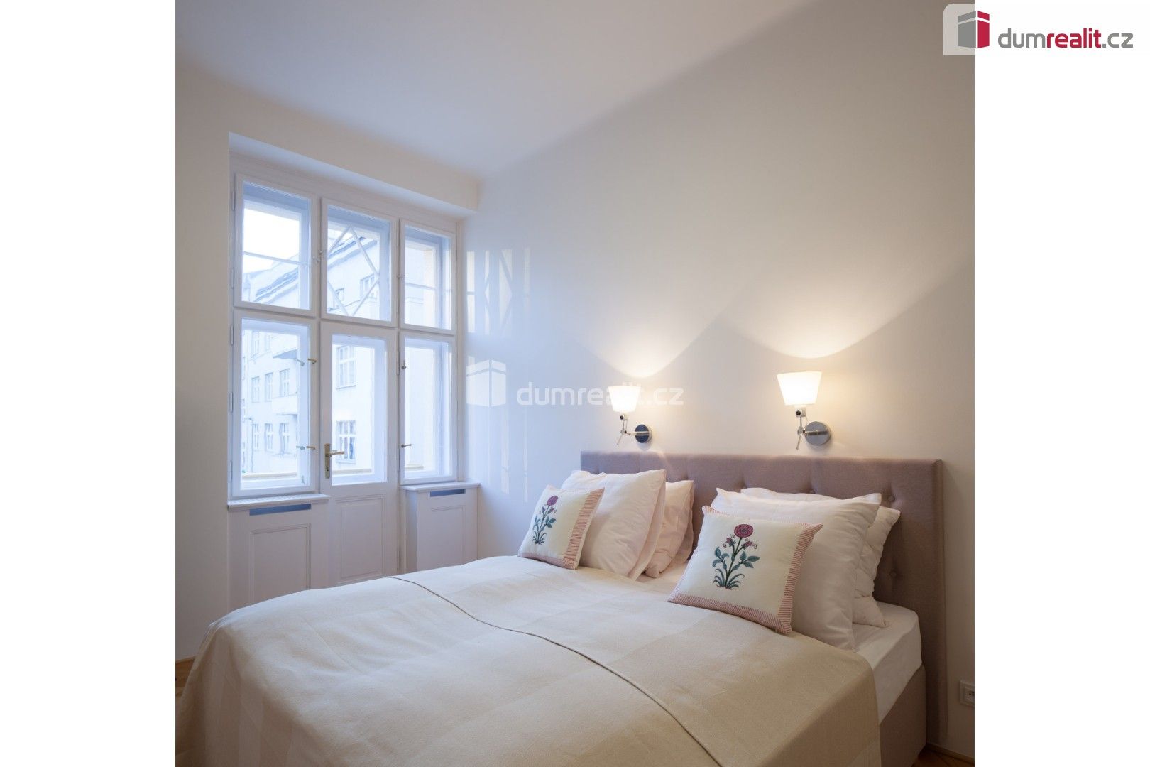 Pronájem byt 2+kk - Kafkova, Praha, 80 m²