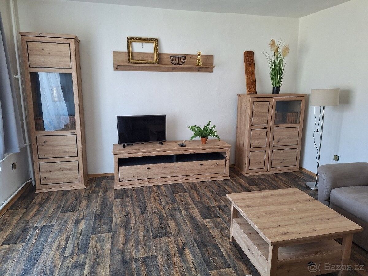 Byty, Mikulášovice, 407 79