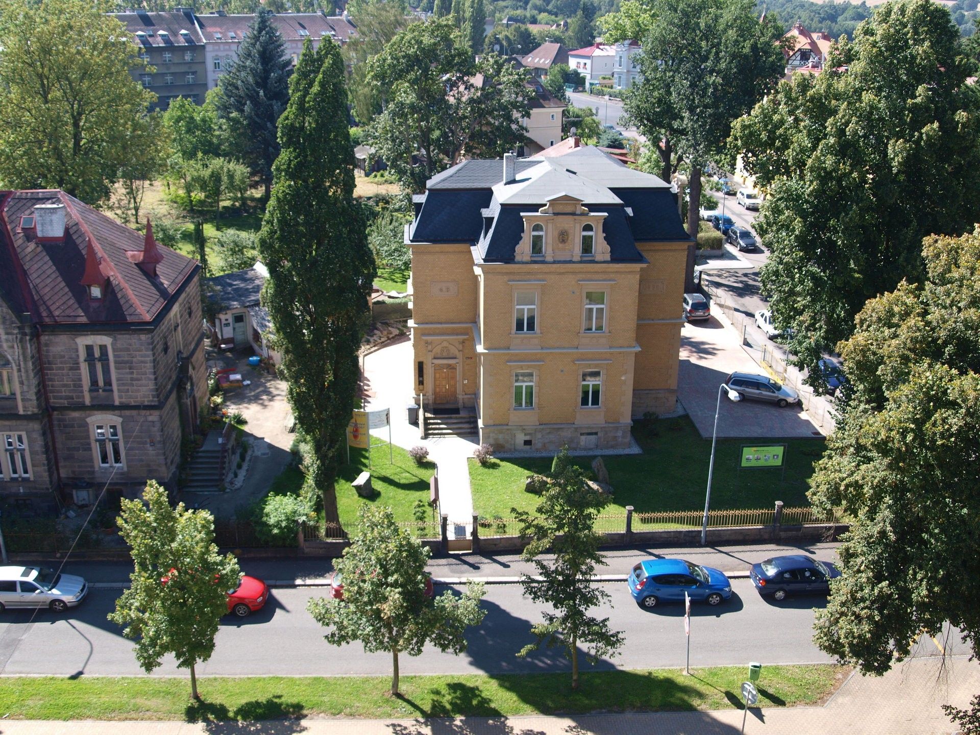 2+1, Divadelní náměstí, Cheb, 52 m²