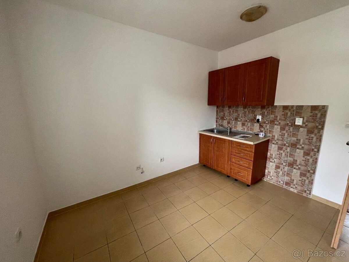 Pronájem byt - Lutín, 783 49