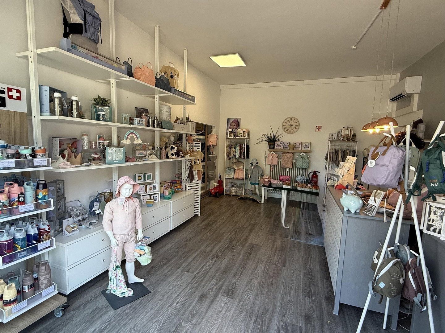 Obchodní prostory, Esslingerstr. 51, , Bádensko-Württembersko, 150 m² - 1