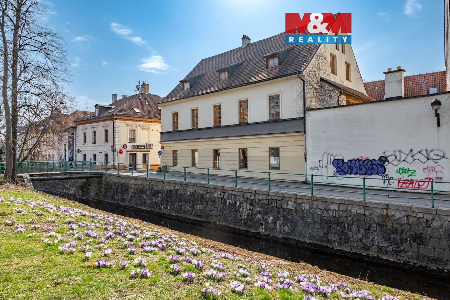 Obchodní prostory, 615 m²