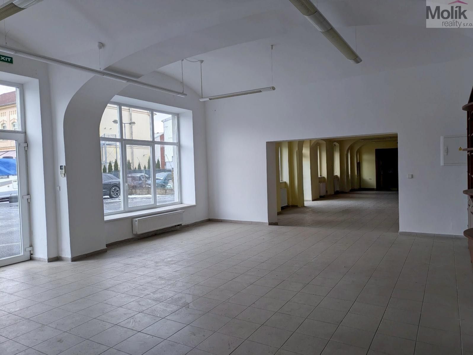 Pronájem obchodní prostory - Pražská, Teplice, 271 m²