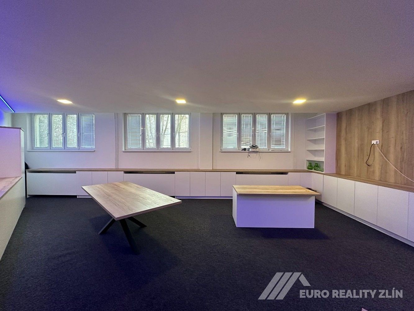 Pronájem kancelář - Zarámí, Zlín, 46 m² - 5