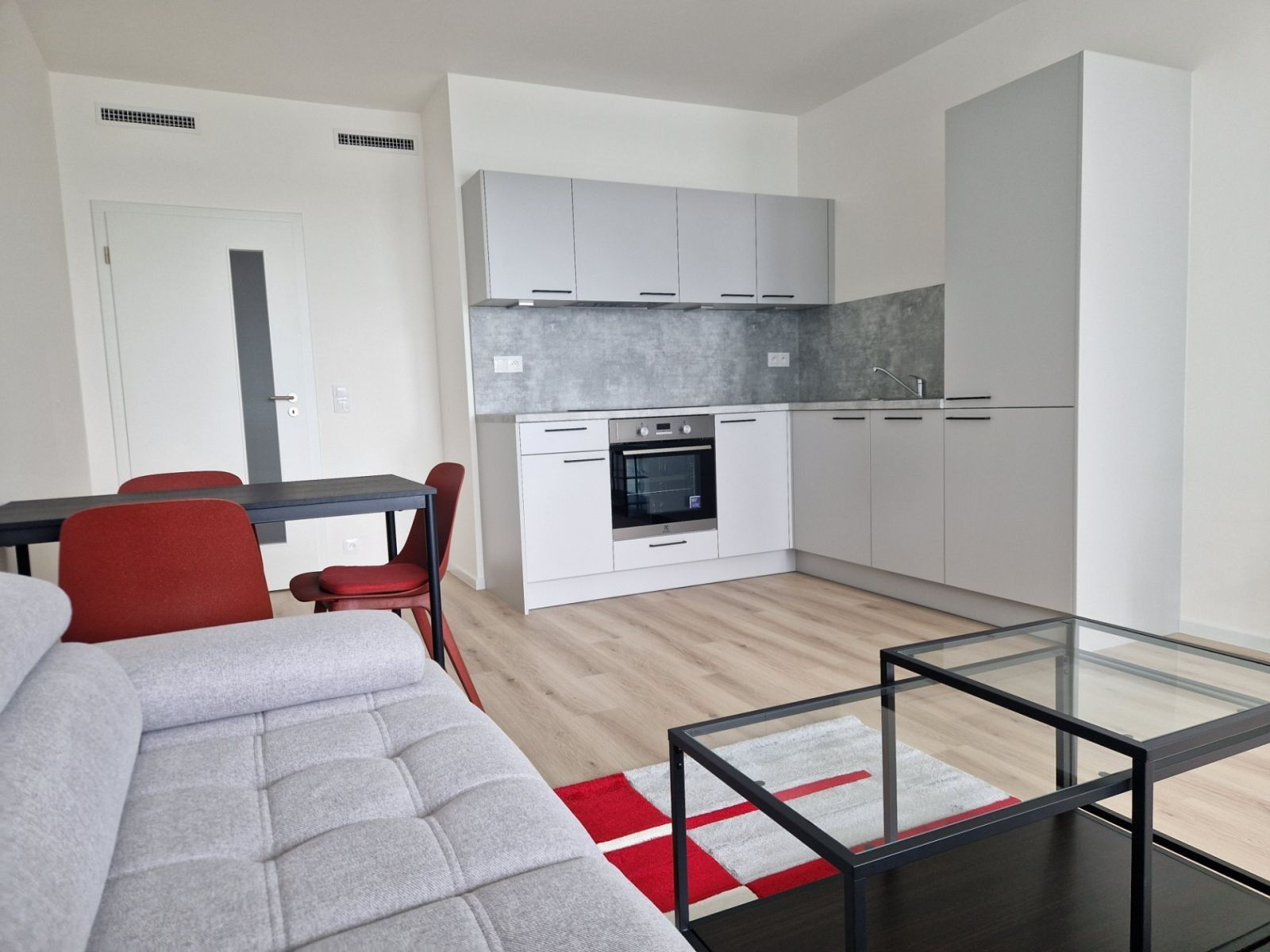 Byt 2+kk · 55 m² · Kolbenova, Praha - Hloubětín - 4