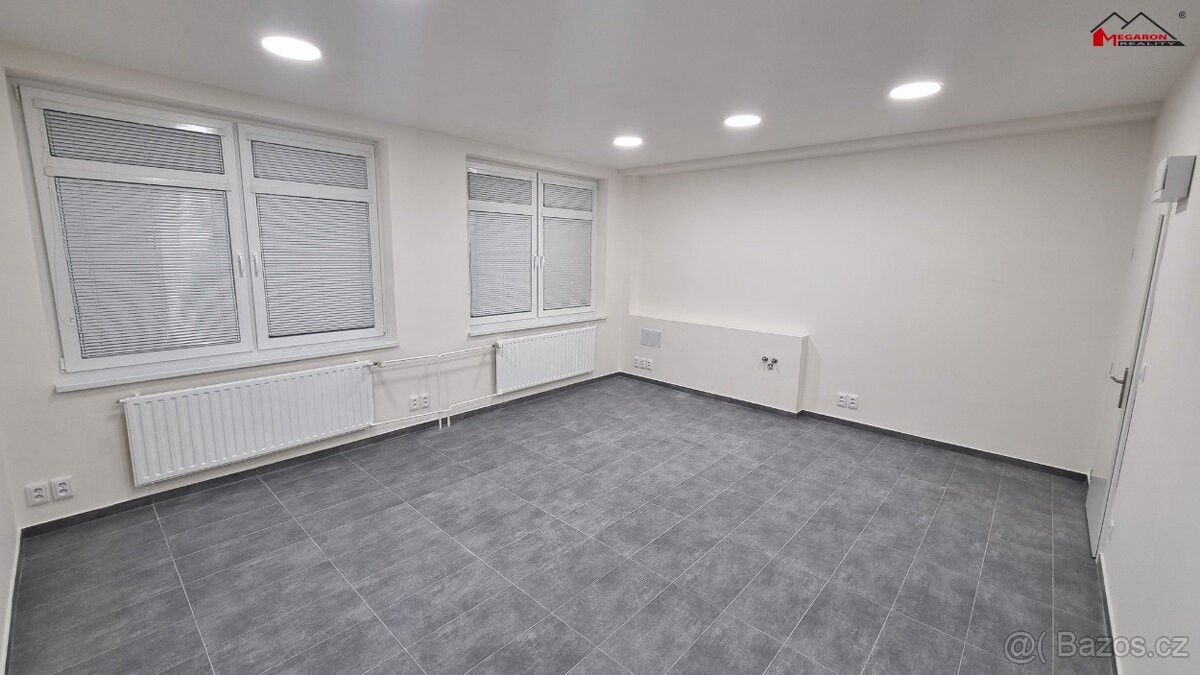 Pronájem obchodní prostory - Břeclav, 690 02