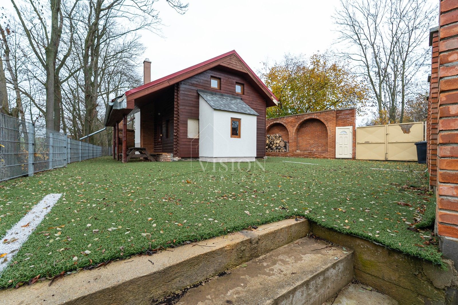 Ubytovací zařízení, Mezno, 237 m²