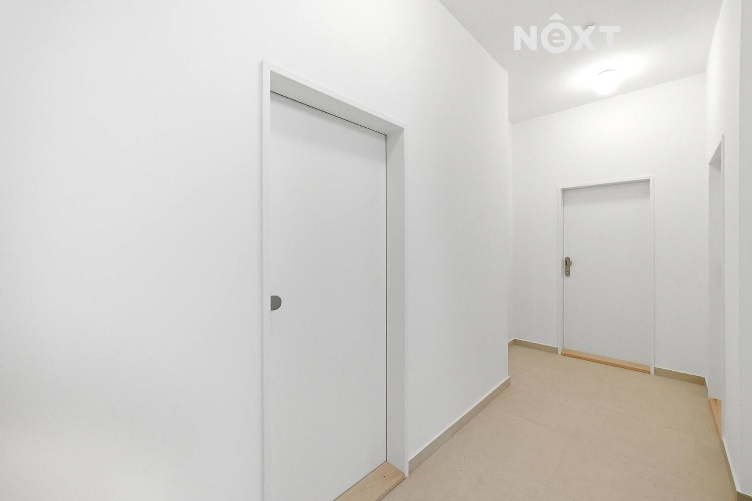 Prodej kancelář - U zákrutu 1778, Praha Záběhlice, 27 m² - 5