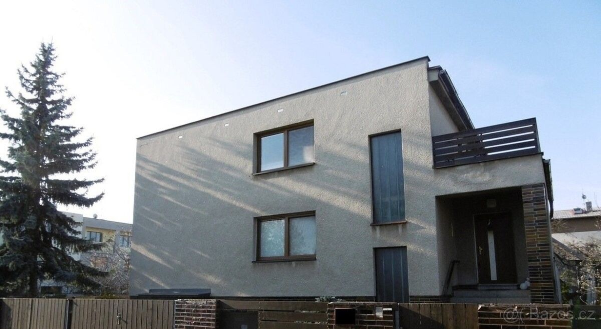 Prodej rodinný dům - Praha, 198 00